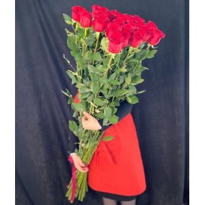 Купить охапку цветов «Метр любви» с доставкой в Хабаровске