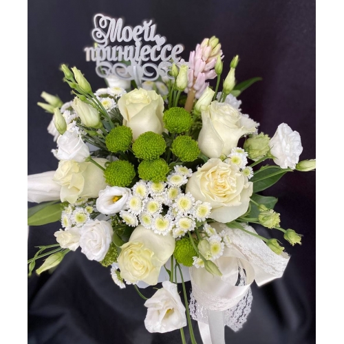 Купить коробку цветов «Белый ангел» с доставкой в Хабаровске