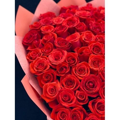 Купить охапку цветов «Взрыв эмоций» с доставкой в Хабаровске