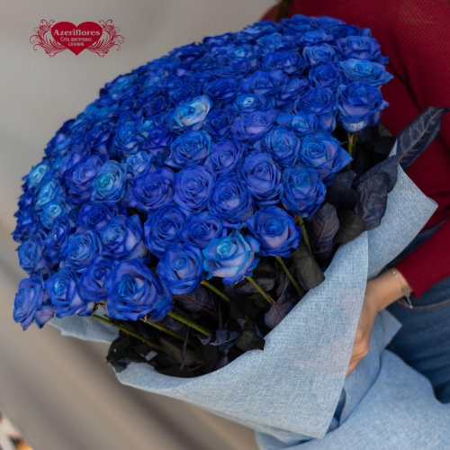 Купить охапку из синих роз в Хабаровске